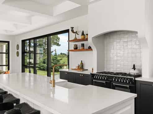 83 Charles Robert Drive, Kahutara