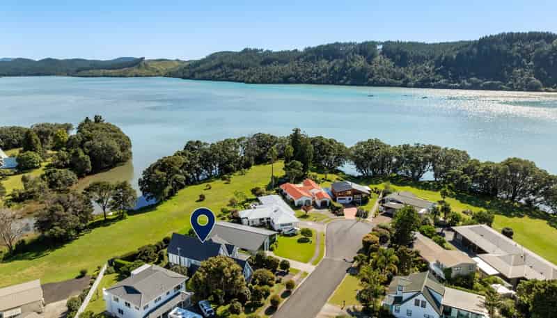 140 Moana Anu Anu Avenue, Whangamata