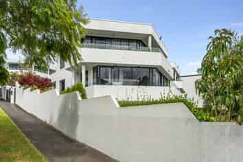 4/66 Hamilton Road, Herne Bay