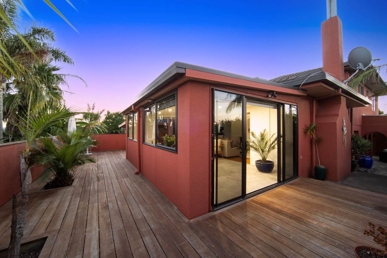 THE TERRACOTTA HOUSE ON WISELEY - Mehr