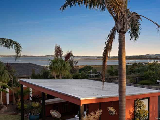 16 Wiseley Road, Hobsonville