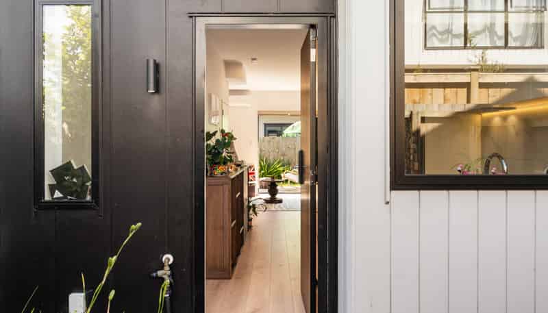 8/28 Smythe Road, Henderson