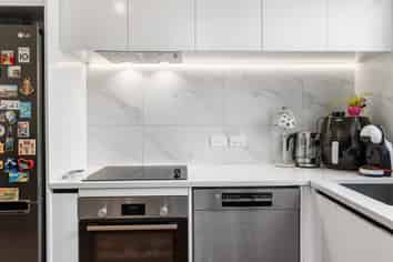 8/28 Smythe Road, Henderson