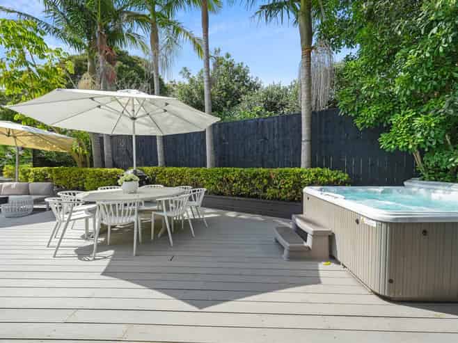 12 Pounamu Avenue, Greenhithe