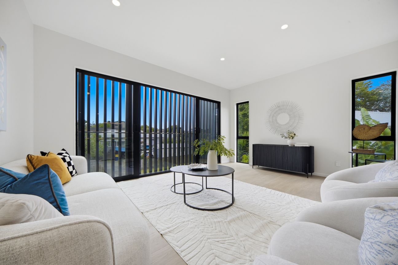 Modern Living on a Grand Scale! - Vista 5