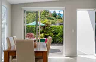 25 St Pauls Drive, Brookfield