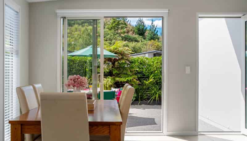 25 St Pauls Drive, Brookfield