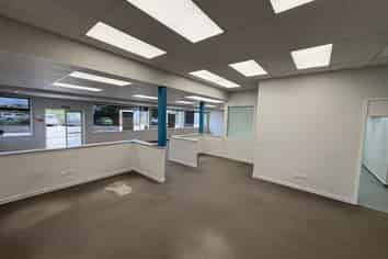 Offices for lease – 1105 Plunket Street