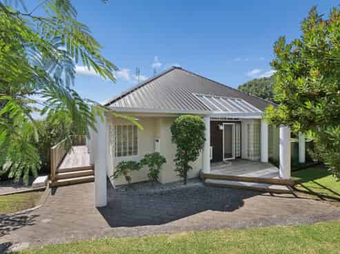 10/674L Ranginui Road, Welcome Bay