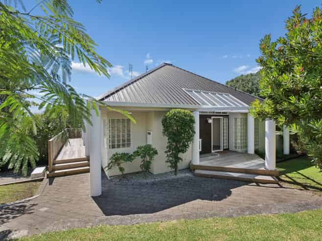 10/674L Ranginui Road, Welcome Bay