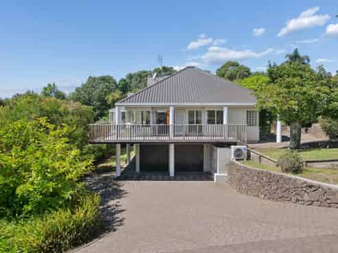10/674L Ranginui Road, Welcome Bay