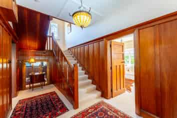 168 North Street, West End