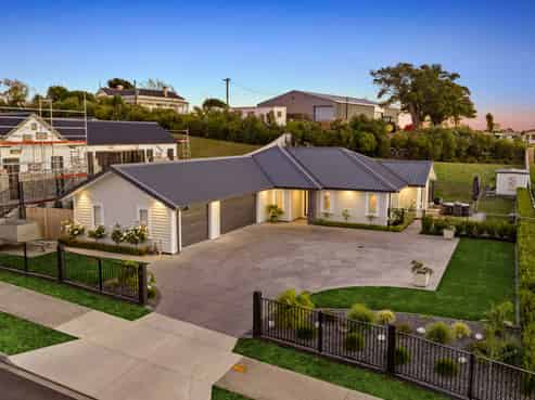 12 Kerr Crescent, Patumahoe