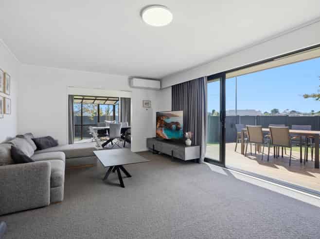 44 Matua Road, Matua