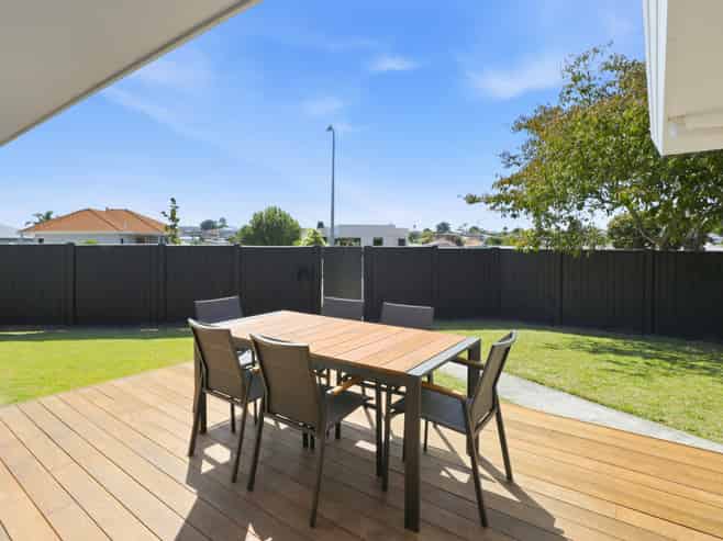 44 Matua Road, Matua
