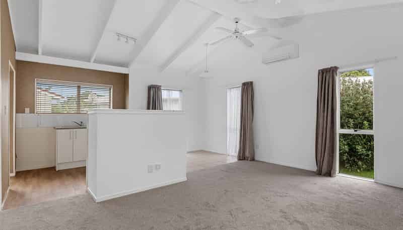 1/6 Bloomfield Place, Onerahi
