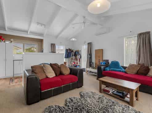 1/6 Bloomfield Place, Onerahi