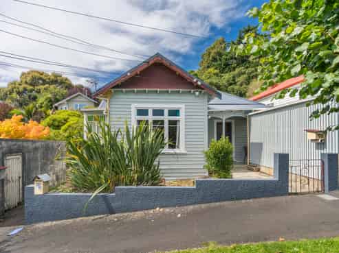 64 Hazel Avenue, Caversham