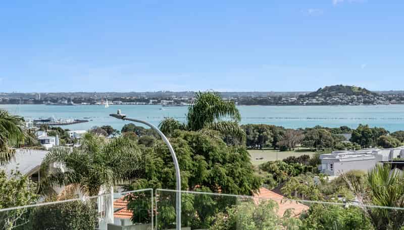 2 Hawaiki Street, Orakei