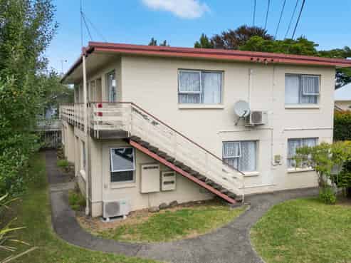 6/16 Myrtle Street, Hamilton East