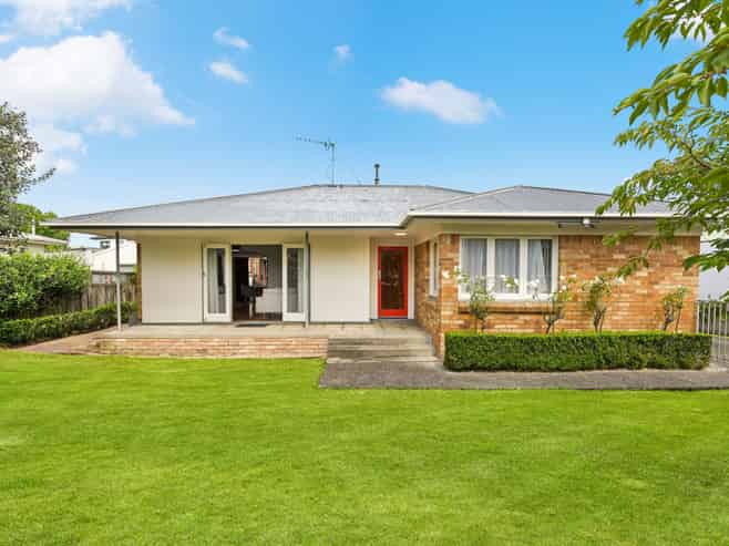 2 Edinburgh Road, Hillcrest