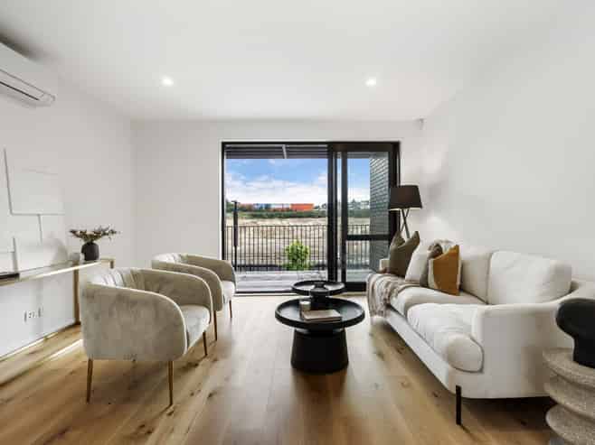 59 Riukiuta Avenue, Three Kings