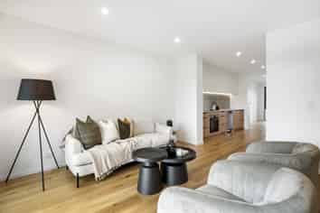 59 Riukiuta Avenue, Three Kings