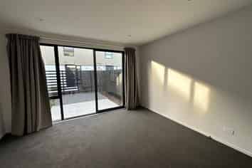 3/102 Ruskin Street, Addington