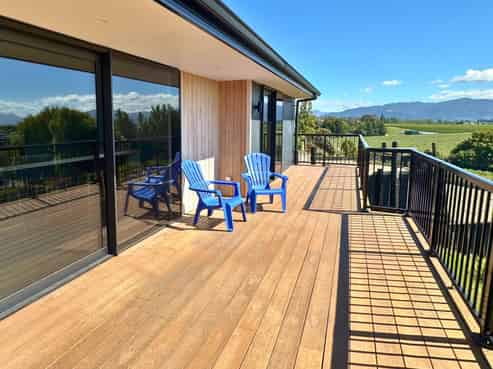 6 Lake View Place, Fairhall