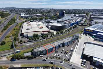 International tenant on long term lease