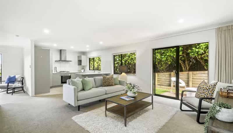 44 & 44A Killybegs Drive, Pinehill