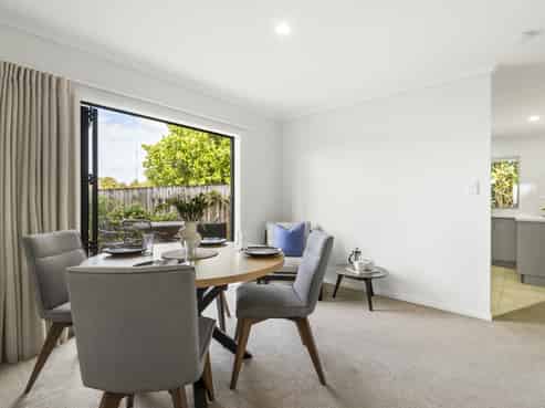 44 & 44A Killybegs Drive, Pinehill