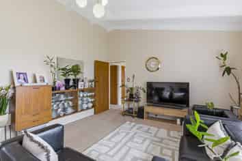 556 Queen Street East, Levin