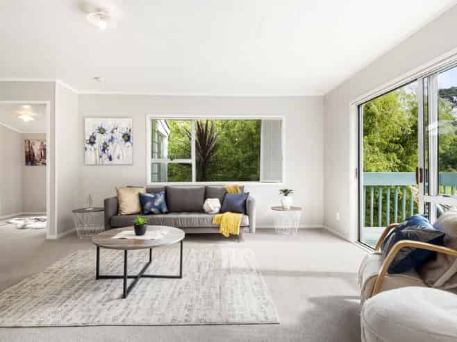 98 Spinella Drive, Bayview