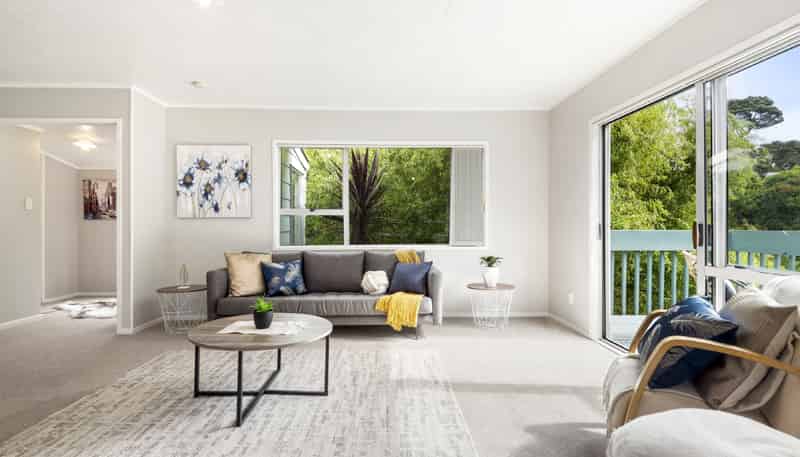 98 Spinella Drive, Bayview