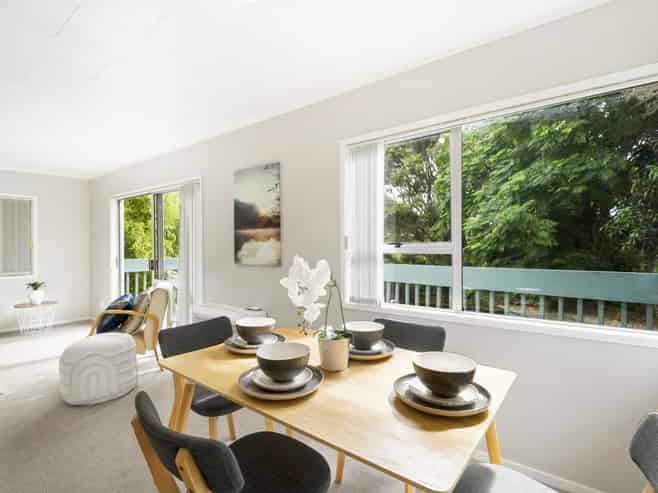 98 Spinella Drive, Bayview