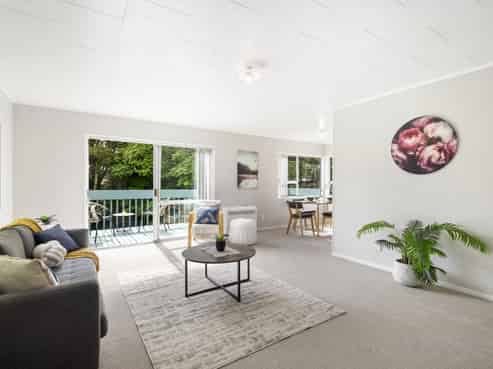 98 Spinella Drive, Bayview