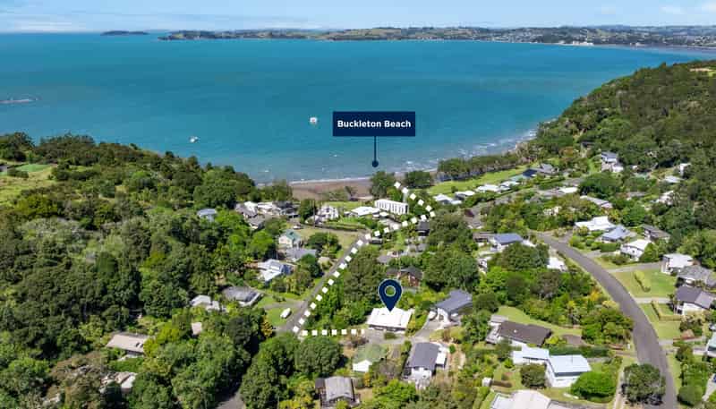 15 Buckleton Road, Tawharanui Peninsula