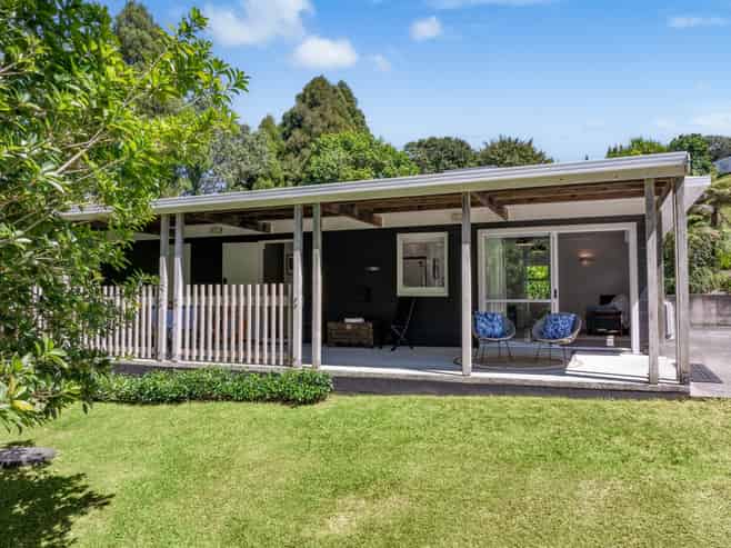 15 Buckleton Road, Tawharanui Peninsula