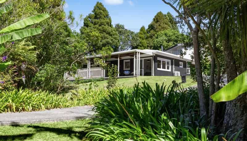 15 Buckleton Road, Tawharanui Peninsula