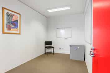 Beaut First Floor Offices  in Carlyle Street