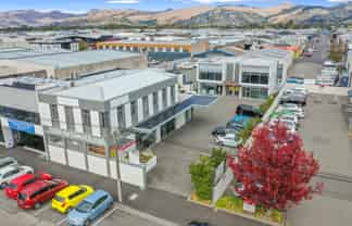 Beaut First Floor Offices  in Carlyle Street