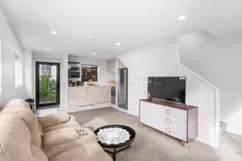 2/35 Chester Street West, Christchurch Central