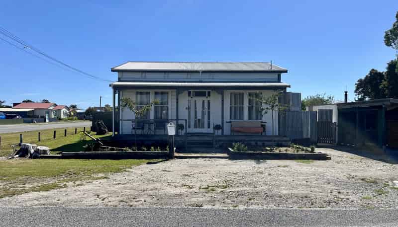 2A Derby Street, Westport