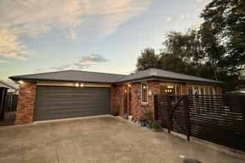 387 Herbert Street, Windsor