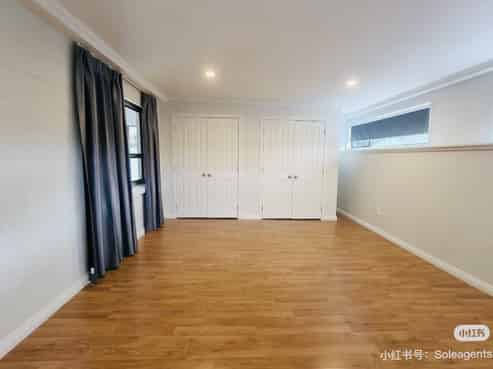 8 Widmore Drive, Massey