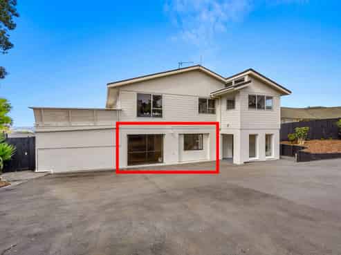 8 Widmore Drive, Massey