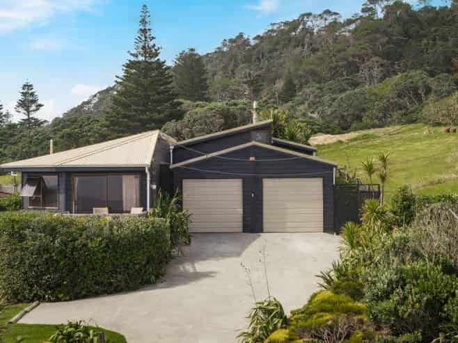 52 Waitea Road, Muriwai