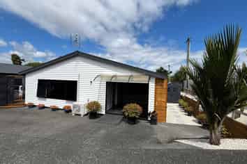 15 Mataroa Road, Mount Wellington