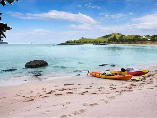 190 Pacific Ocean, Slipper Island (Whakahua), Thames